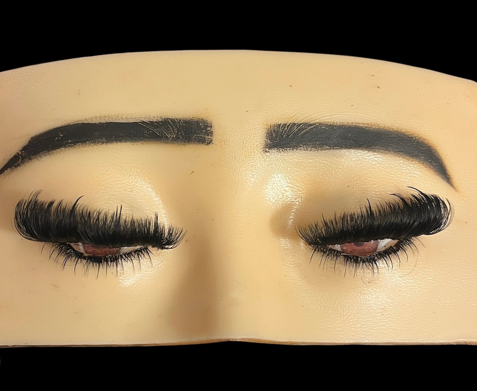 Dramatic Signature Lash (Custom)