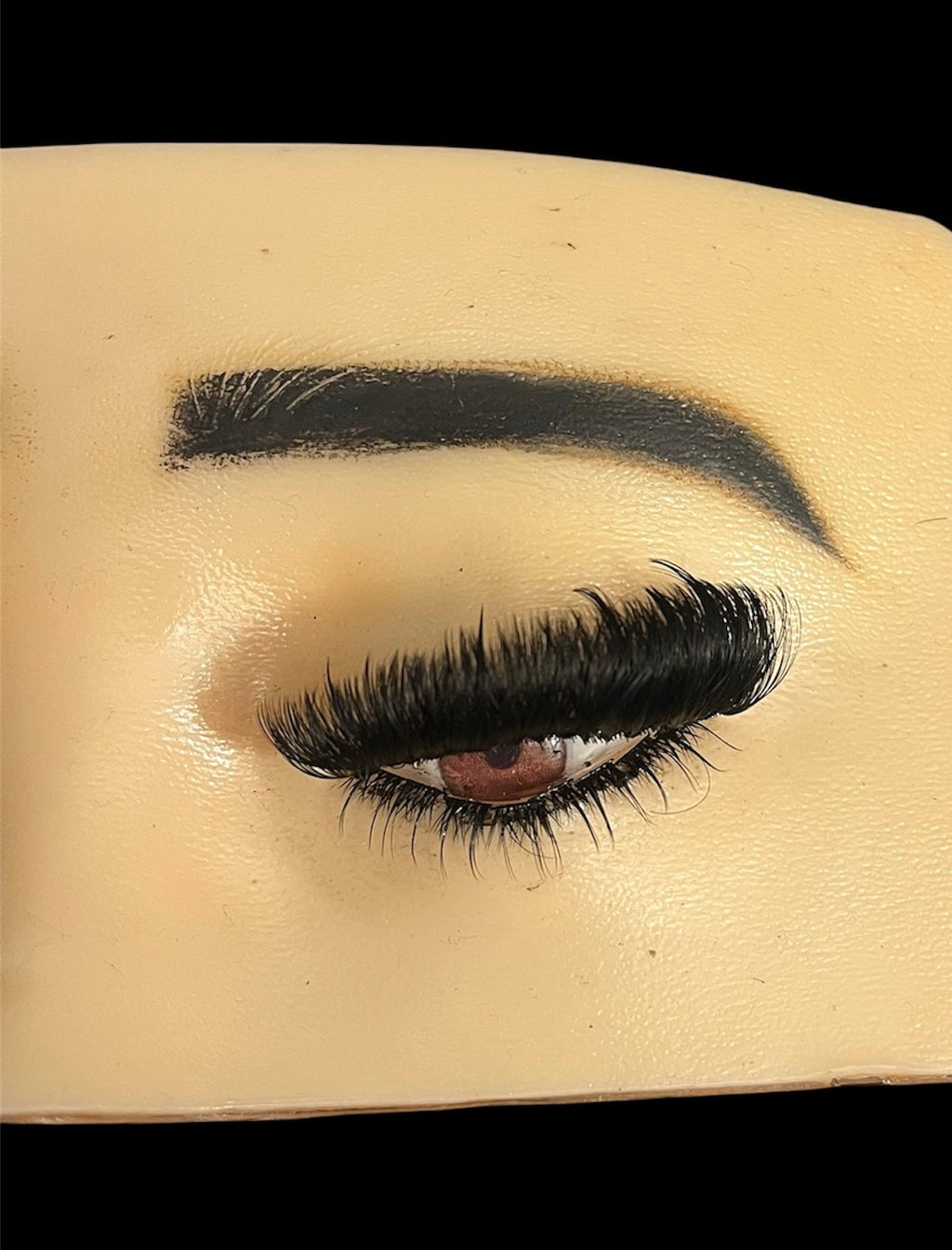 Dramatic Signature Lash (Custom)